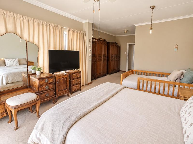 4 Bedroom Property for Sale in Sasolburg Ext 4 Free State